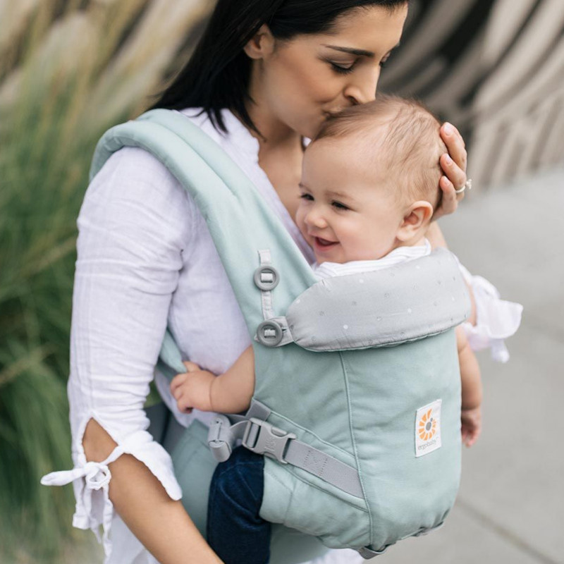 L'Ergobaby Adapt : notre avis sur le nouveau porte-bébé Ergobaby