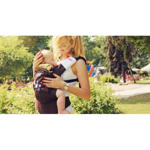 Notre avis sur le porte-bébé physiologique Air Love & Carry